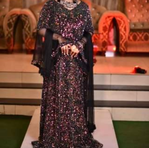 Hi i have avb party wear maxi intrested text me - Picture 1 of 1